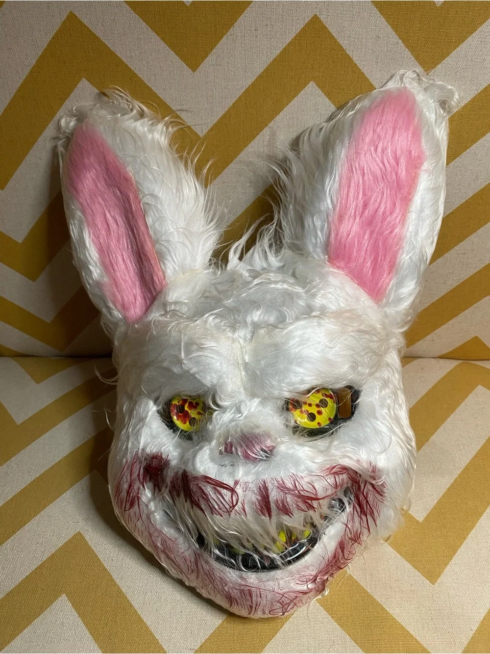 Creepy rabbit Halloween mask (zz)